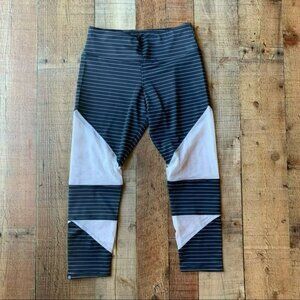 Onzie flow womens black and white striped capri leggings with mesh detail - XS